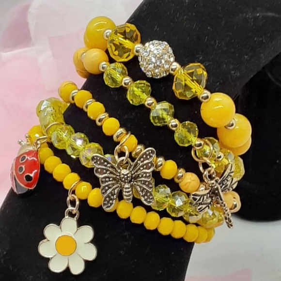 Set of 5 beaded charm bracelets - Picture 2 of 2